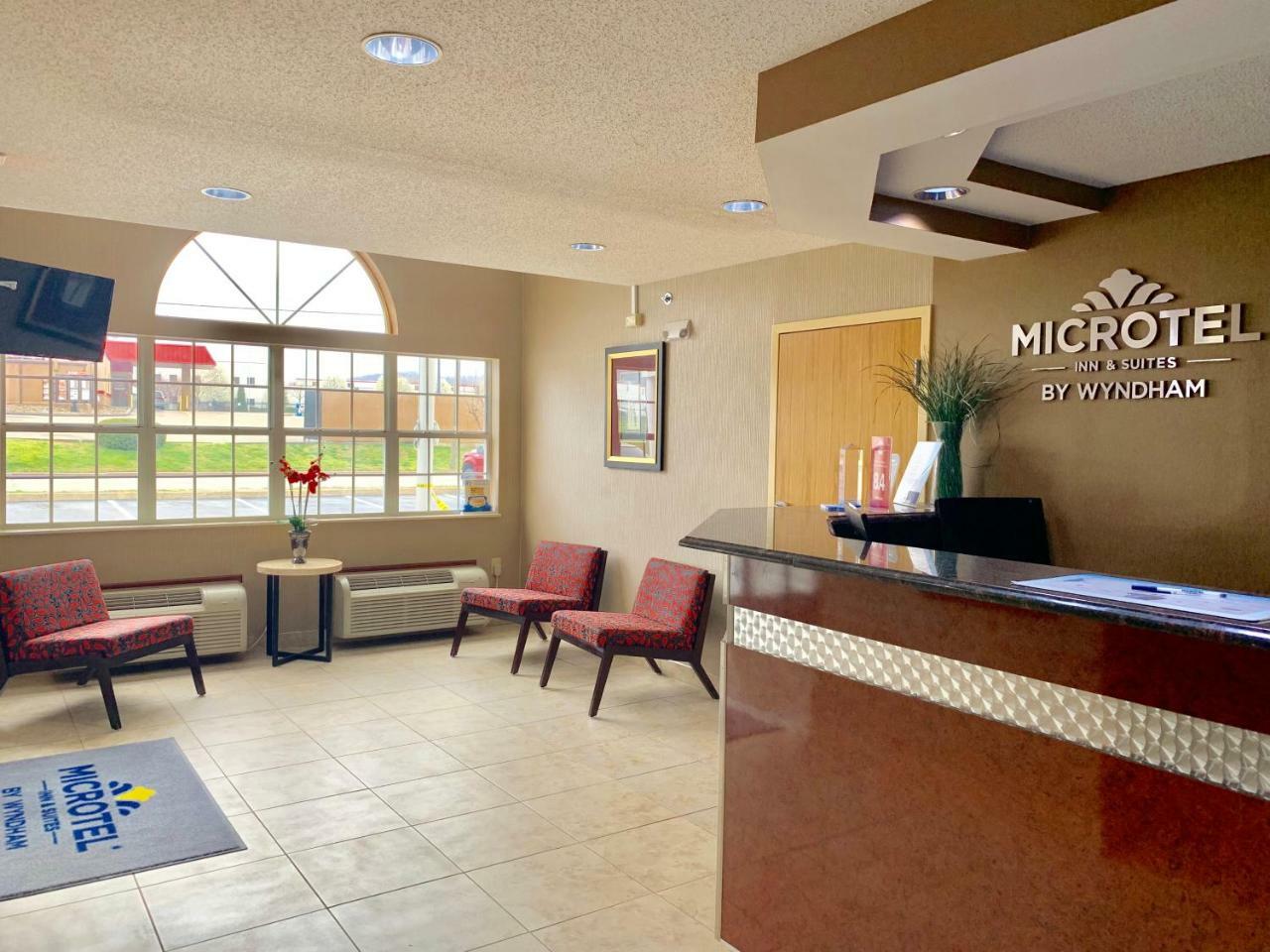 Microtel Inn & Suites By Wyndham Чарлстон Екстер'єр фото